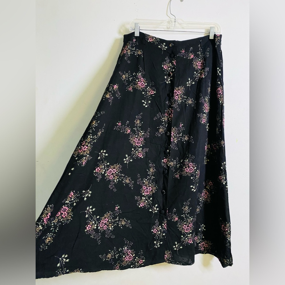 Vintage Radcliffe black floral button front midi skirt